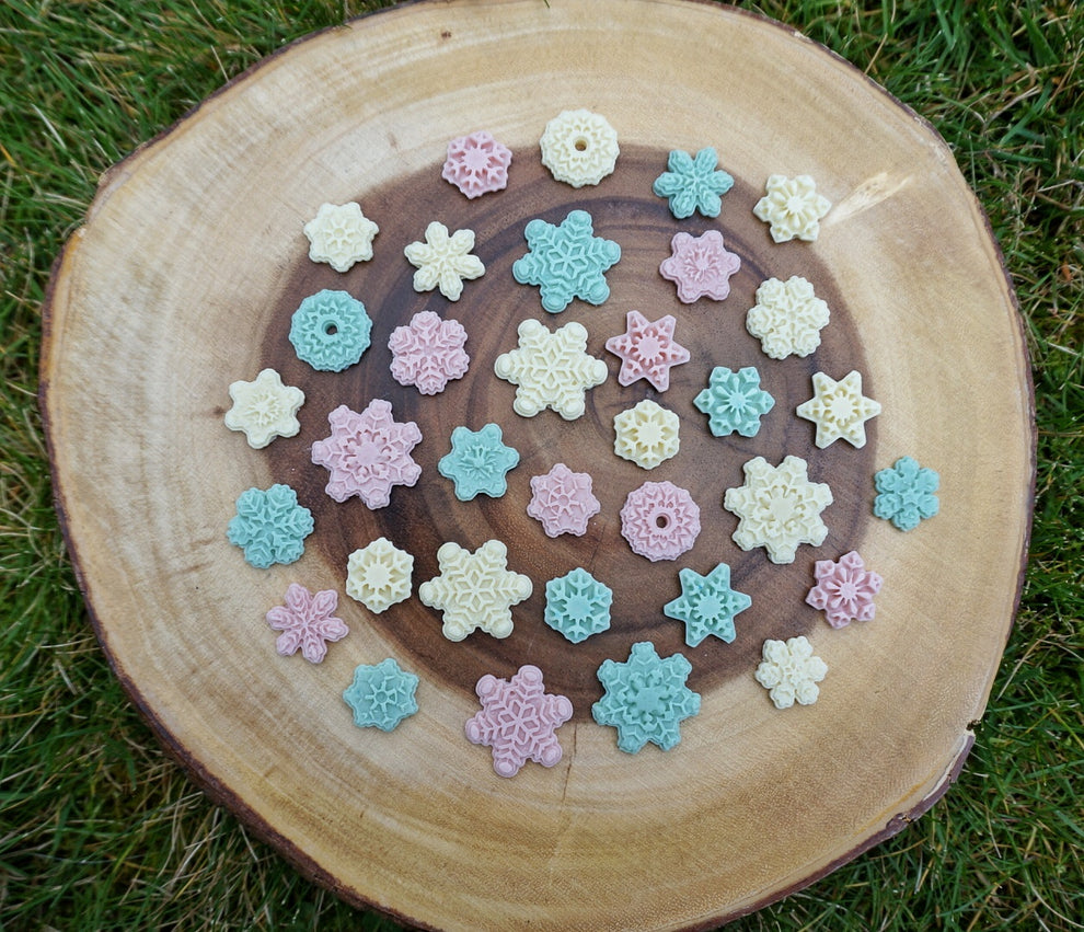 Little Paws Christmas Snowflakes | Natural Goat's Milk Dog Treats