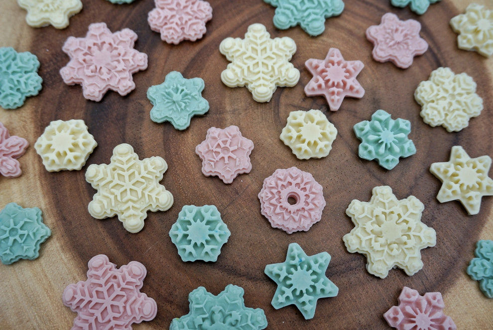 Little Paws Christmas Snowflakes | Natural Goat's Milk Dog Treats